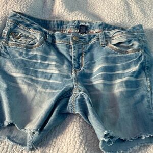 Women’s size 14 mid thigh jean shorts